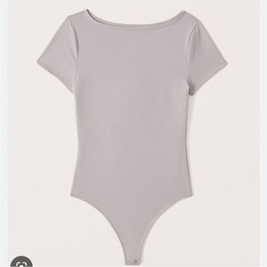 Abercrombie & Fitch Short-Sleeve Seamless Fabric Boatneck Bodysuit in Grey